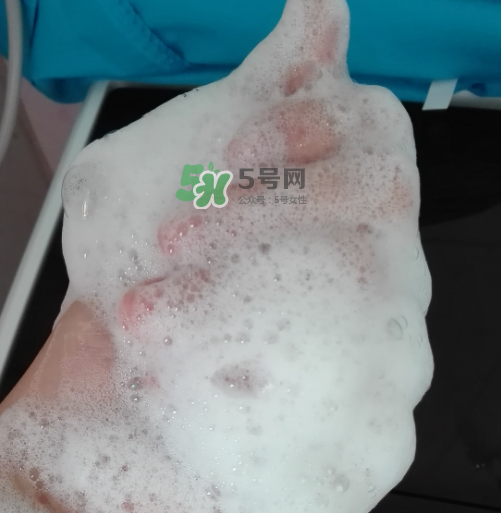 佐薇洗面奶怎么樣？佐薇潔面乳好用嗎？