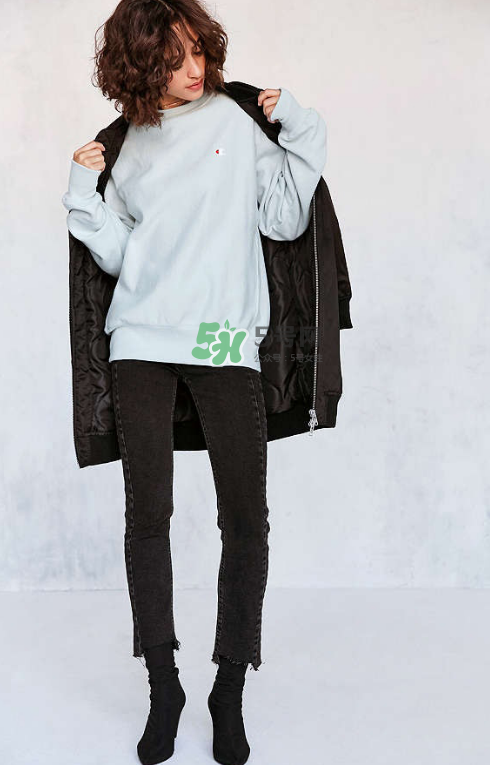 champion reverse weave套頭衫多少錢？champion糖果衛(wèi)衣價格
