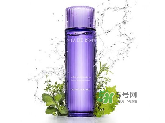 dermafirm德妃紫蘇水變色怎么回事？德妃紫蘇水什么顏色？
