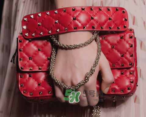 rockstud spike是什么品牌？rockstud spike耐用嗎？