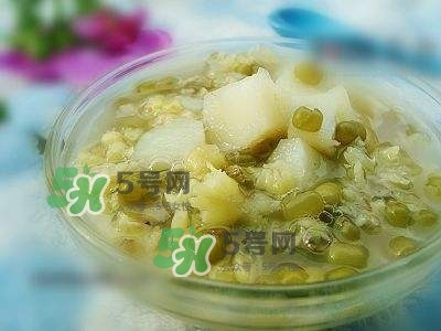 荸薺可以生吃嗎？女人吃荸薺有什么好處？