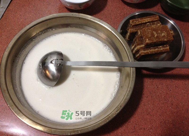 馬蹄糕怎么做才有彈性？馬蹄糕不凝固怎么補(bǔ)救？
