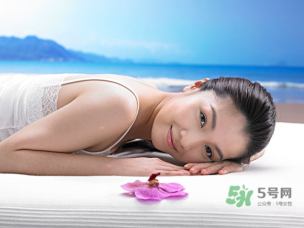 外油內(nèi)干的皮膚怎么護(hù)理 先補水還是先控油
