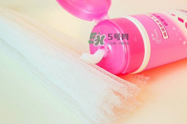 碧柔卸妝潔面乳好用嗎？碧柔卸妝潔面乳怎么用？