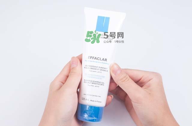 理膚泉凈膚控油潔面泡沫怎么樣？理膚泉潔面泡沫和啫喱