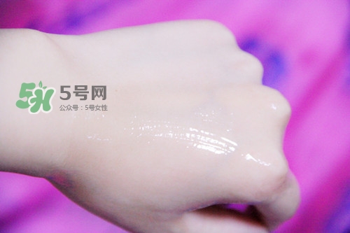 夢(mèng)妝花萃凈白調(diào)理水怎么樣？夢(mèng)妝花萃凈白調(diào)理水能補(bǔ)水嗎？