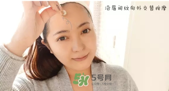 迪奧花蜜活顏絲悅眼霜怎么用？迪奧花蜜活顏眼霜用法