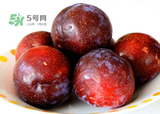 黑布林可以和葡萄一起吃嗎？黑布林和葡萄一起吃好嗎？