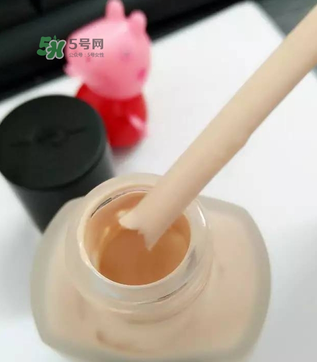 玫珂菲水粉霜怎么樣？玫珂菲全新雙用水粉霜好用嗎？