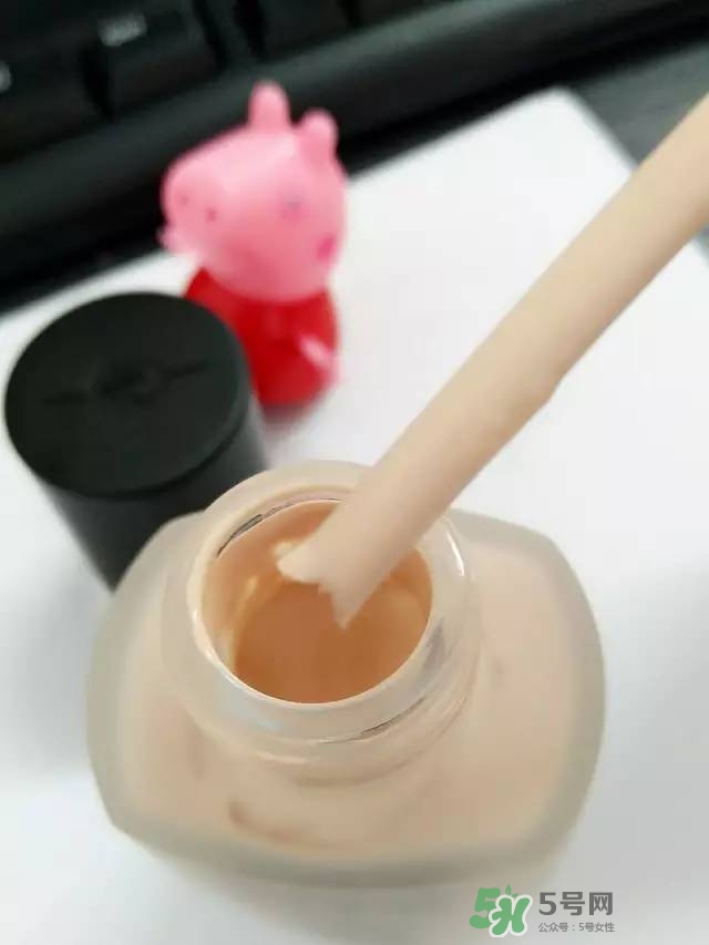 玫珂菲水粉霜怎么樣？玫珂菲全新雙用水粉霜好用嗎？