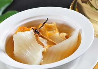產(chǎn)后吃燕窩好還是花膠？花膠和燕窩可以一起吃嗎？
