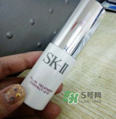 skii眼部神仙水怎么用？sk2眼部精華乳使用方法