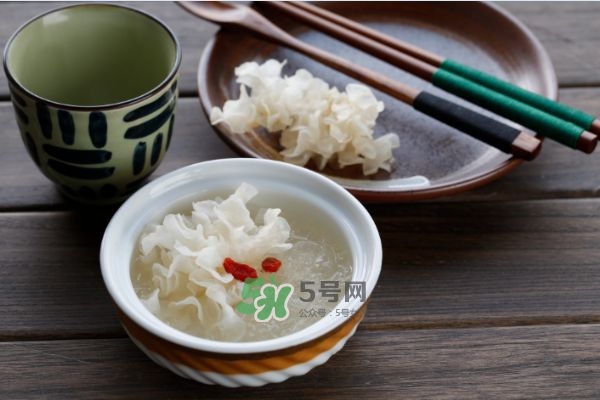 吃燕窩能保胎嗎？燕窩可以和什么一起燉？