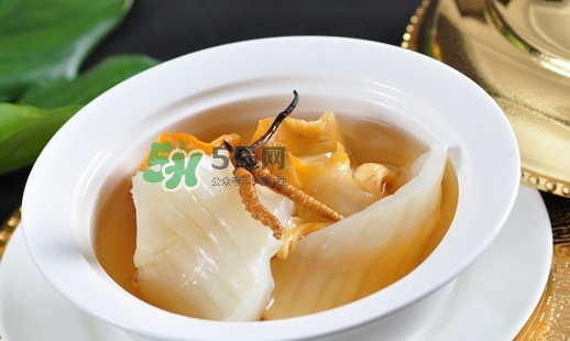 產(chǎn)后吃燕窩好還是花膠？花膠和燕窩可以一起吃嗎？