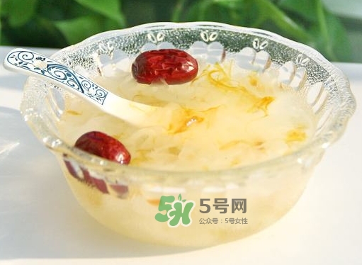 燕窩和銀耳可以一起燉嗎？燕窩和銀耳的口感區(qū)別