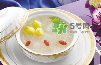 燕窩里面含有激素嗎？燕窩兒童吃了會(huì)不會(huì)性早熟？