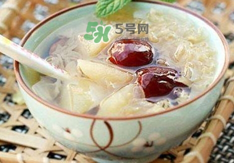燕窩和銀耳可以一起燉嗎？燕窩和銀耳的口感區(qū)別
