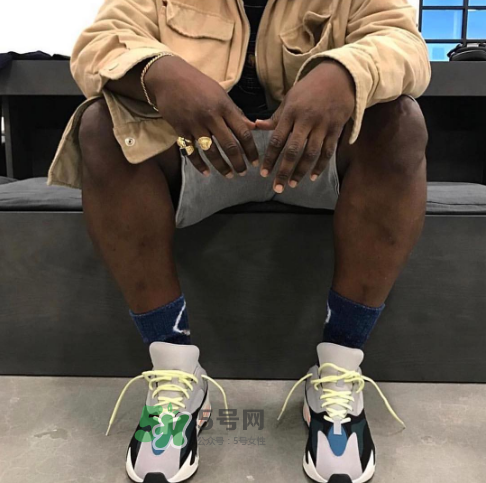 yeezy boost 700上腳效果怎么樣？yeezy boost 700值得買嗎？
