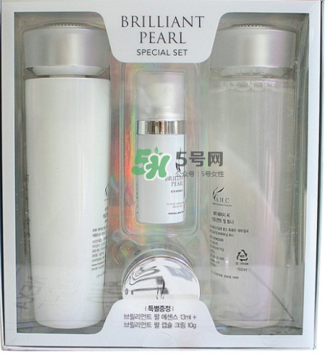 ahc珍珠美白水乳套盒怎么樣？ahc珍珠美白水乳好用嗎