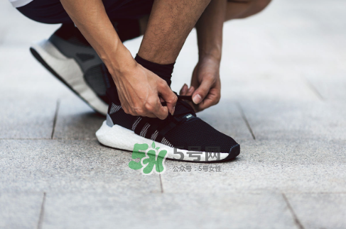 adidas eqt 93/17 boost怎么樣？阿迪達斯eqt 93/17 boost測評
