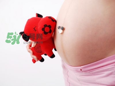 順產(chǎn)前做什么運(yùn)動(dòng)生得快？順產(chǎn)前吃什么有助分娩？