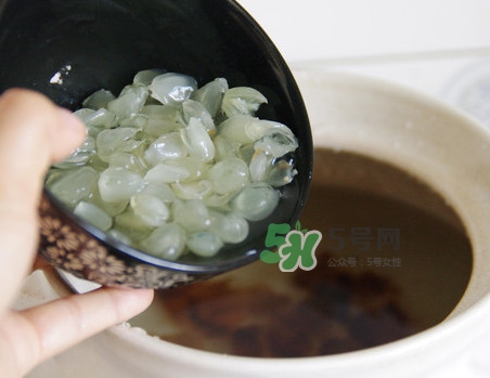 皂角米有假的嗎？怎樣辨別皂角米有沒有泡過硫磺