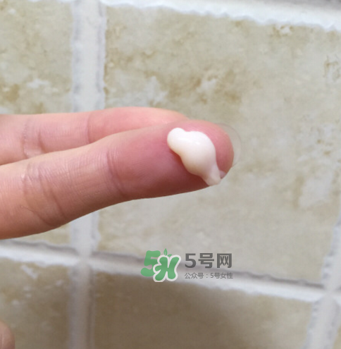 蘭芝致寵凝時菁煥精華眼霜多少錢？蘭芝致寵凝時菁煥精華眼霜價格