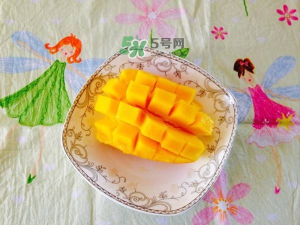 孕晚期能吃芒果嗎？孕晚期吃了很多芒果對(duì)胎兒好嗎？
