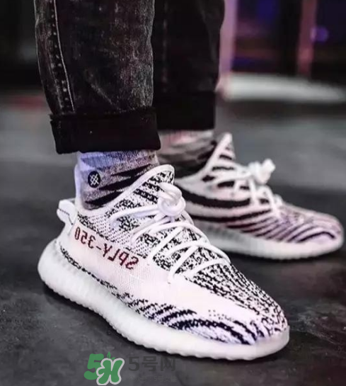 yeezy boost 350 v2白斑馬香港補貨時間是什么時候？