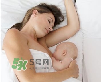 塞奶了有硬塊怎么辦？塞奶要熱敷還是冷敷？