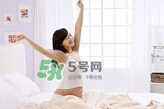 孕婦睡覺能伸懶腰嗎？孕婦睡覺伸懶腰對(duì)胎兒有什么影響？