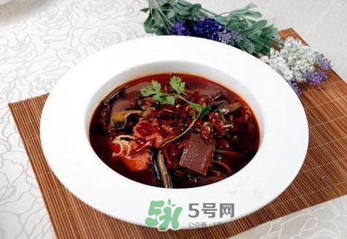 毛血旺是一種動(dòng)物嗎？毛血旺是鴨血嗎
