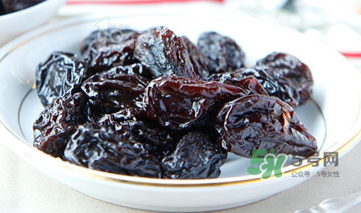 西梅一次多少合適？西梅一天吃幾個(gè)最好