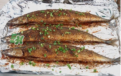 秋刀魚怎么烤好吃？用烤箱烤秋刀魚多少溫度合適