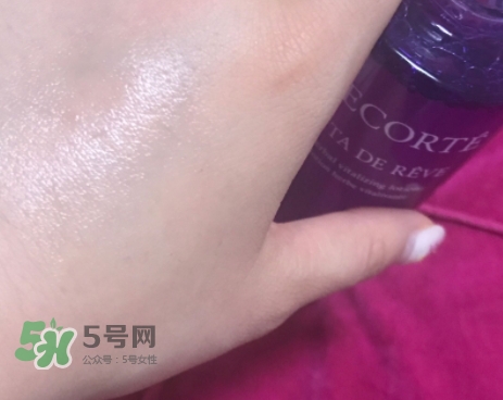 小棕瓶和小紫瓶哪個(gè)好？小棕瓶和黛珂小紫瓶哪個(gè)先用