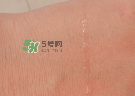 小黑瓶和神仙水哪個好？小黑瓶和神仙水哪個先用順序