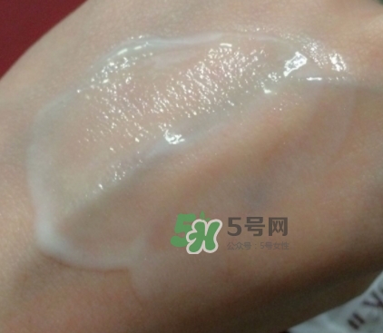 神仙水和小燈泡哪個(gè)好？神仙水和小燈泡使用順序