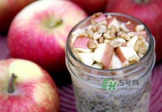 蘋(píng)果能和牛奶一起吃嗎？蘋(píng)果能做什么吃的