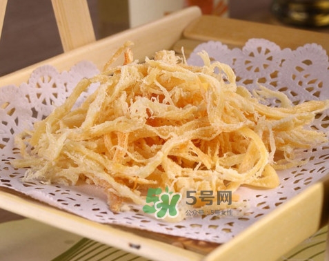 魷魚絲一次吃多少合適？魷魚絲吃多了會怎么樣