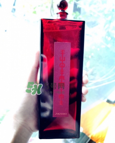 資生堂紅色蜜露搭配什么乳液？紅色蜜露搭配什么使用