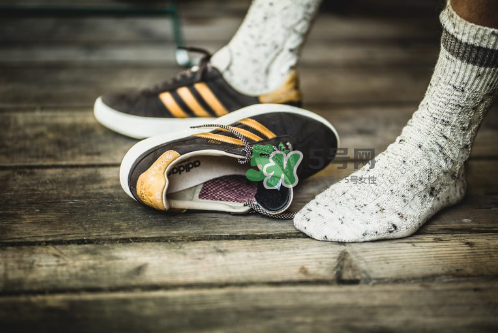 adidas munchen啤酒節(jié)主題運(yùn)動(dòng)鞋在哪買(mǎi)_什么時(shí)候發(fā)售？