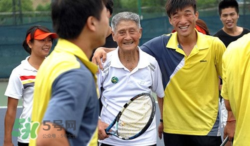 為什么癌癥發(fā)現(xiàn)就是晚期？癌癥晚期能活多久一般？