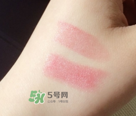 嬌蘭親親唇膏白管和黑管哪個(gè)好？嬌蘭白管和黑管區(qū)別