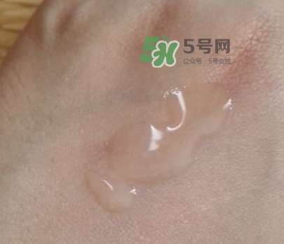 悅木之源菌菇水是爽膚水嗎？悅木之源菌菇水是精華嗎