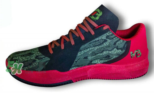 球哥品牌bbb lamelo ball首款個(gè)人簽名球鞋mb1多少錢(qián)？
