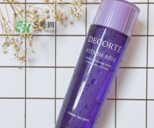 黛珂紫蘇水和sk2神仙水哪個好？紫蘇水可以和神仙水一起用嗎