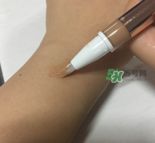 歐萊雅遮瑕筆怎么用？歐萊雅遮瑕筆使用方法