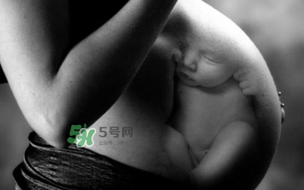 羊水栓塞是醫(yī)療事故嗎？羊水栓塞多發(fā)生于順產(chǎn)還是剖腹產(chǎn)？