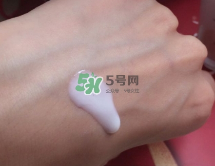 olay小白瓶會長毛嗎？olay小白瓶長黑毛是怎么回事？