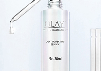 olay淡斑小白瓶和olay光感小白瓶哪個好？